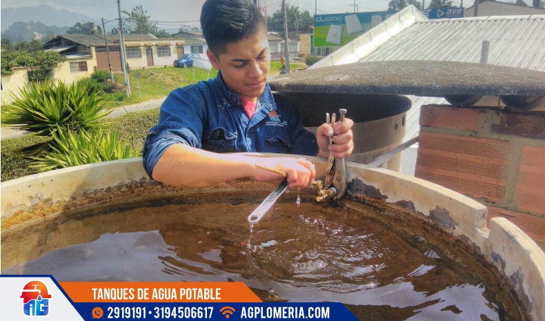 servicio tanques de agua potable profesional en Girón