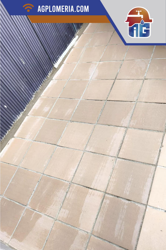 Reparación de filtración en muro
